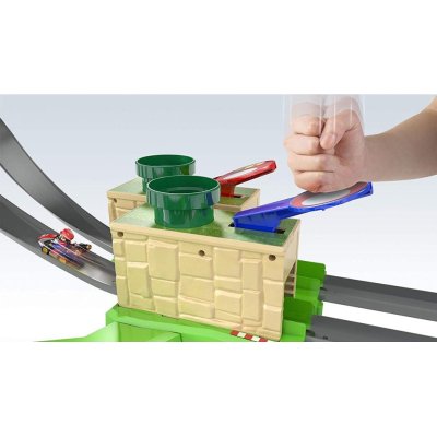 Hot Wheels Mario Kart Çılgın Parkuru Yarış Seti