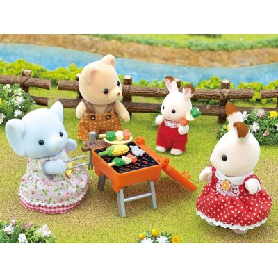 Sylvanian Families Barbekü Piknik Fil Kız