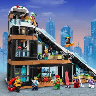 Lego City Kayak ve Dağcılık Merkezi