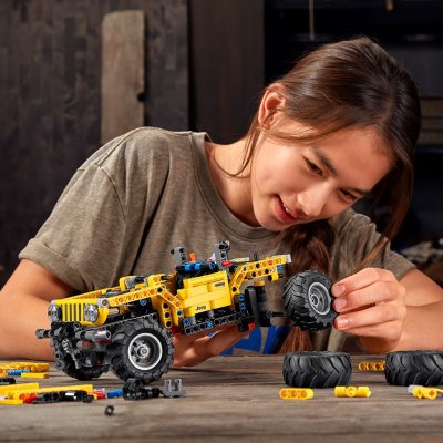 Lego Technic Jeep Wrangler