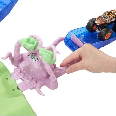 Hot Wheels Monster Trucks Volkanik Alanda Macera Oyun Seti