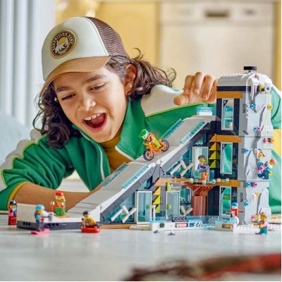 Lego City Kayak ve Dağcılık Merkezi