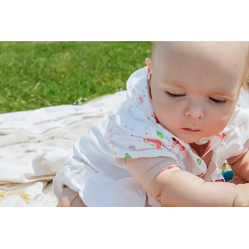 Sıcak Havalarda Bebekler Nasıl Giydirilmeli, Nelere Dikkat Edilmeli?