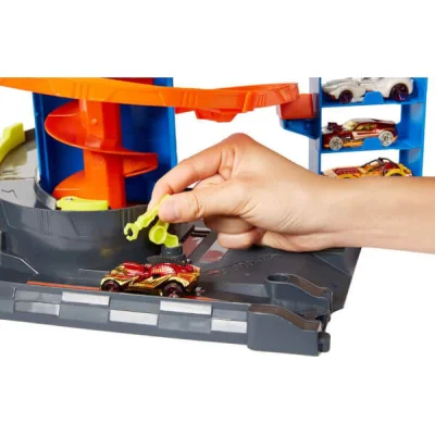 Hot Wheels Mega Garaj Oyun Seti