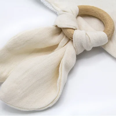 BabyJem Ahşap Diş Kaşıyıcılı Bürümcük Müslin Önlük, Ekru