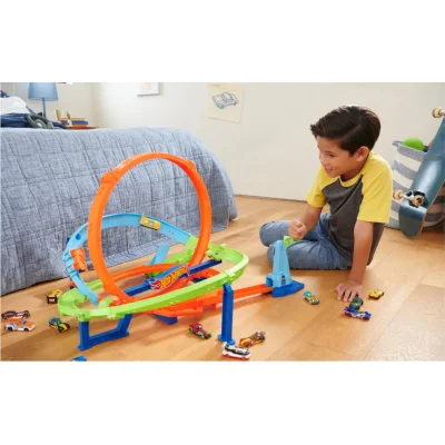 Hot Wheels Bumerang Çemberli Yarış Pisti