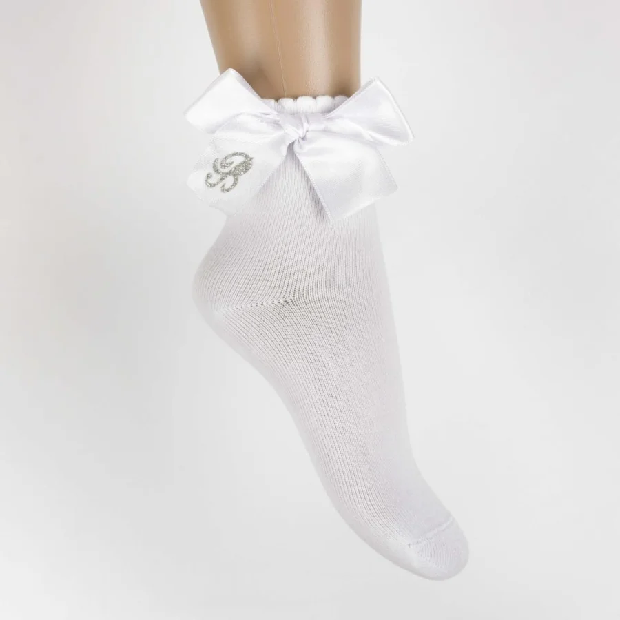 Katamino Pirana Aks Kız Soket, Beyaz